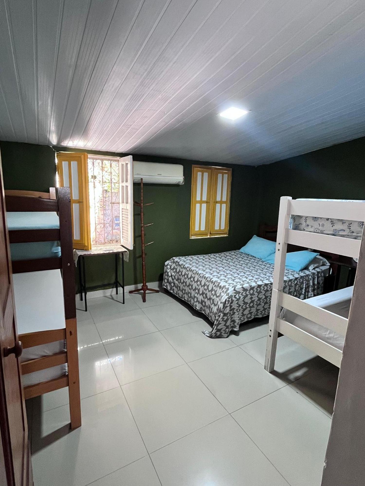 Quarto Duplo com Banheiro Privativo
